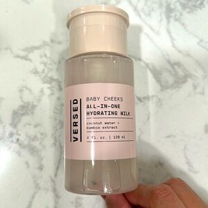 NWT Versed Baby Cheeks All-in-One Hydrating Milk